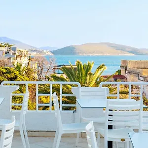 Myrtai - Center Hotel Sarande