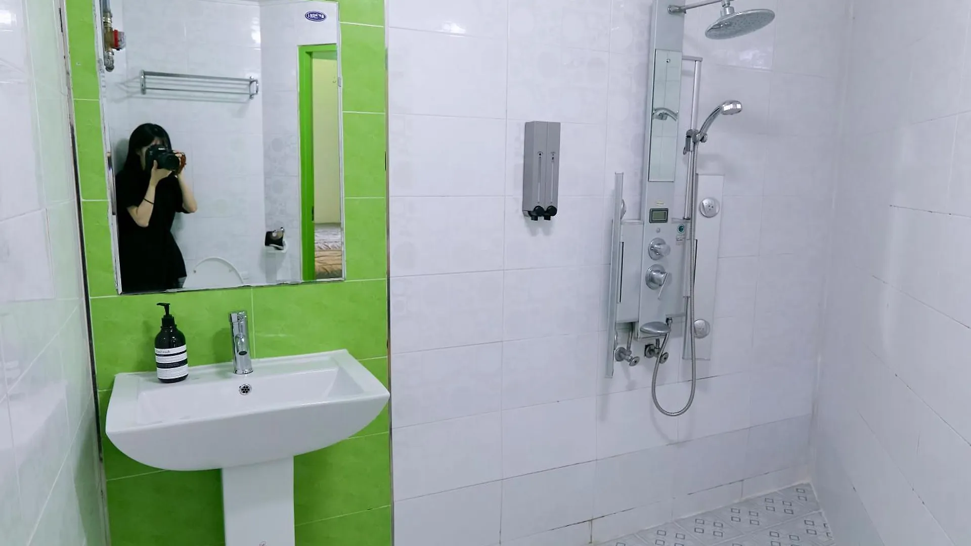 Travelers A Korea Hostel Seoul South Korea